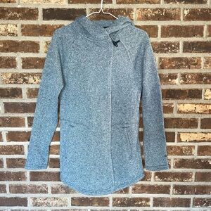 The North Face Women’s Crescent Wrap Hooded Fleece Jacket
